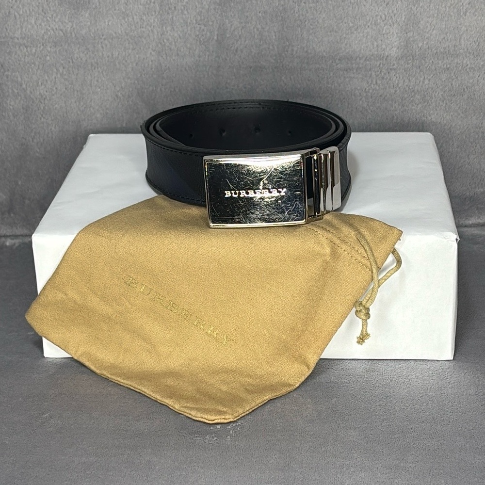 Burberry Reversible Black Leather Belt Size 40/100 Authentic